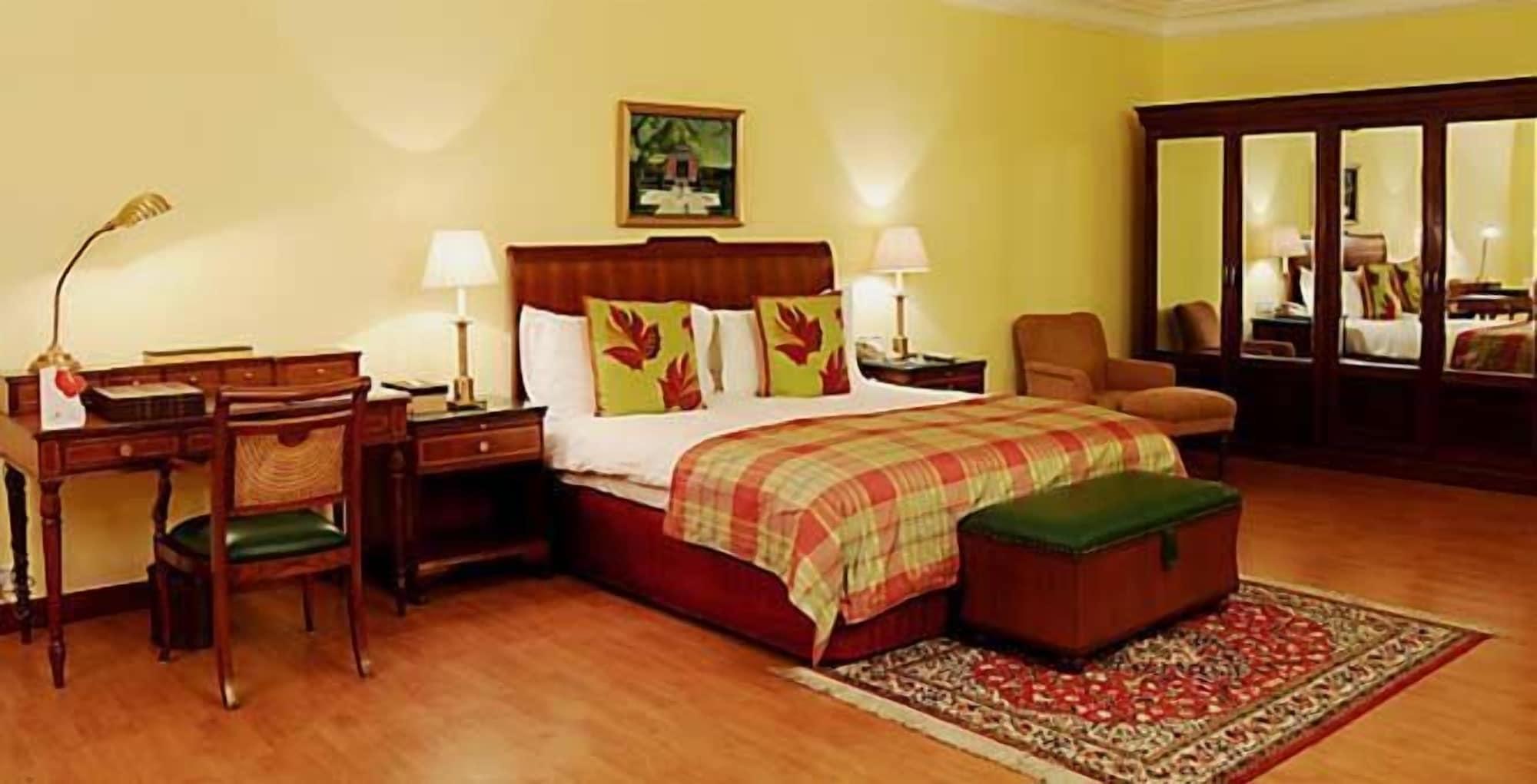 The Lalit Grand Palace Srinagar Buitenkant foto