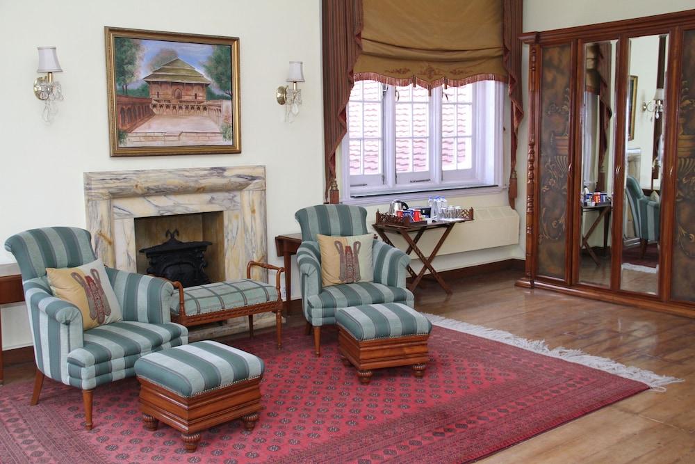 The Lalit Grand Palace Srinagar Buitenkant foto