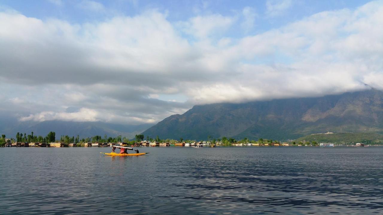 The Lalit Grand Palace Srinagar Buitenkant foto