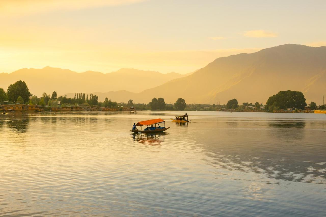 The Lalit Grand Palace Srinagar Buitenkant foto