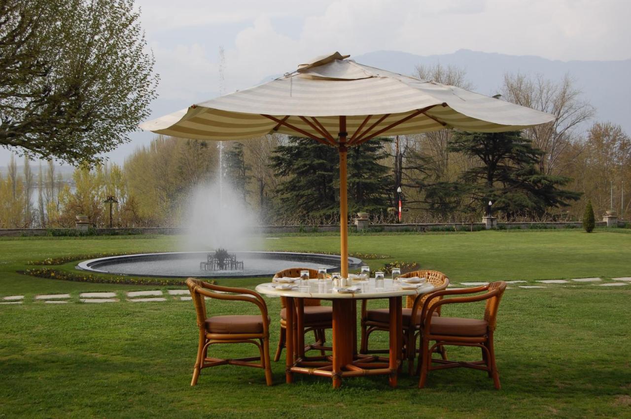 The Lalit Grand Palace Srinagar Buitenkant foto